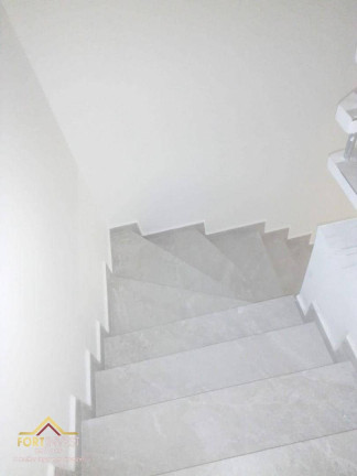 Imagem Imóvel com 5 Quartos à Venda, 254 m² em Caiçara - Praia Grande Imagem Imóvel com 5 Quartos à Venda, 254 m² em Caiçara - Praia Grande