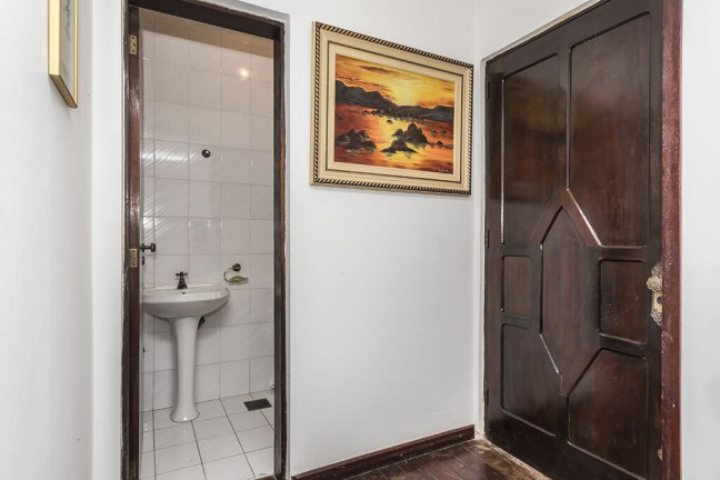 Imagem Casa com 4 Quartos à Venda, 363 m² em Jardim Itu - Porto Alegre Imagem Casa com 4 Quartos à Venda, 363 m² em Jardim Itu - Porto Alegre