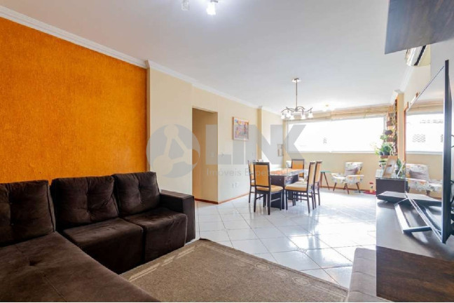 Apartamento com 3 Quartos à Venda, 106 m² em Jardim Botânico - Porto Alegre