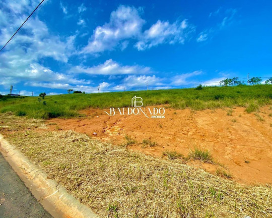 Imagem Terreno à Venda, 200 m² em Centro - Extrema Imagem Terreno à Venda, 200 m² em Centro - Extrema