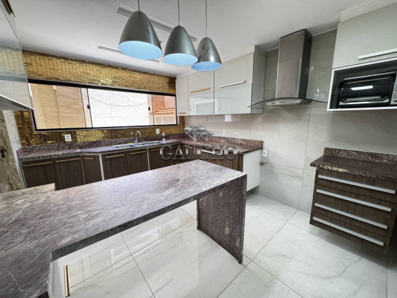 Imagem Casa com 4 Quartos à Venda, 375 m² em Barra Da Tijuca - Rio De Janeiro Imagem Casa com 4 Quartos à Venda, 375 m² em Barra Da Tijuca - Rio De Janeiro