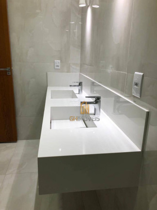 Imagem Casa com 4 Quartos à Venda, 200 m² em Jardins Lisboa - Goiânia Imagem Casa com 4 Quartos à Venda, 200 m² em Jardins Lisboa - Goiânia