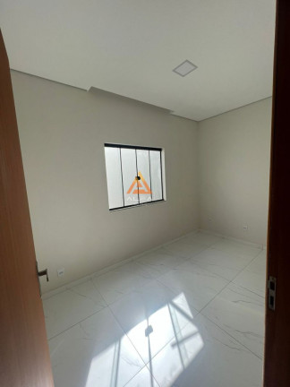 Imagem Casa com 3 Quartos à Venda, 100 m² Imagem Casa com 3 Quartos à Venda, 100 m²