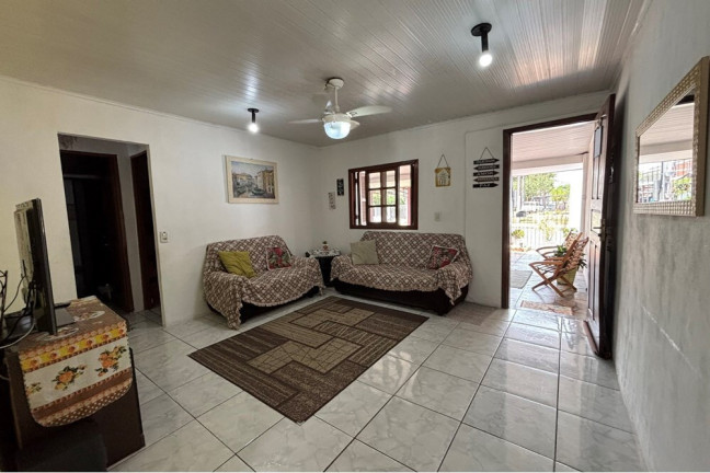 Imagem Casa com 2 Quartos à Venda, 98 m² em Guajuviras - Canoas Imagem Casa com 2 Quartos à Venda, 98 m² em Guajuviras - Canoas