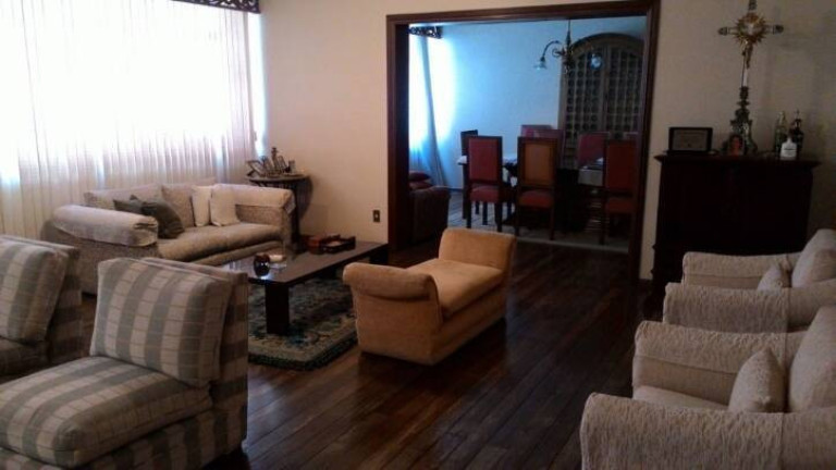 Imagem Apartamento com 4 Quartos à Venda, 250 m² em Santo Antônio - Belo Horizonte