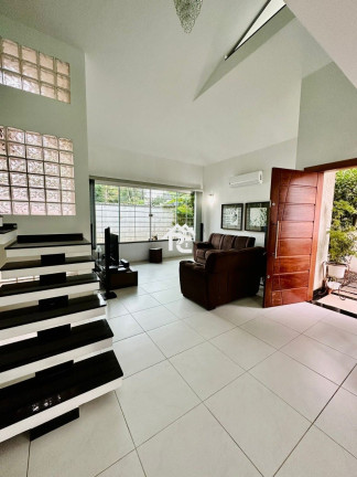 Imagem Casa com 4 Quartos à Venda, 321 m² em Camboinhas - Niterói Imagem Casa com 4 Quartos à Venda, 321 m² em Camboinhas - Niterói