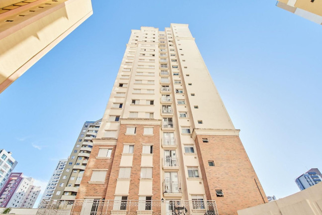 Imagem Apartamento com 3 Quartos à Venda, 62 m² em água Verde - Curitiba