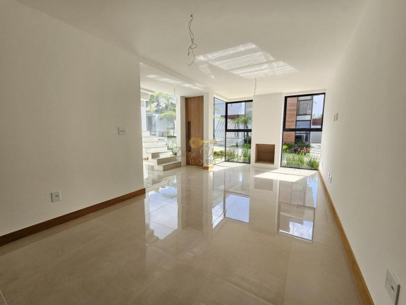 Imagem Casa com 4 Quartos à Venda, 150 m² em Tijuca - Teresópolis Imagem Casa com 4 Quartos à Venda, 150 m² em Tijuca - Teresópolis