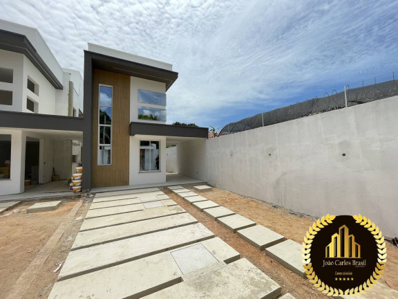Imagem Casa com 3 Quartos à Venda, 216 m² em Urucunema - Eusébio