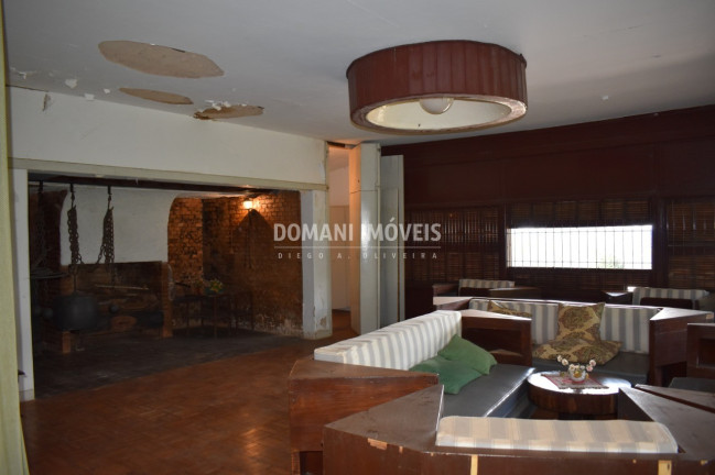 Imagem Casa com 4 Quartos à Venda, 372 m² em Região Do Parque Da Ferradura - Campos Do Jordão Imagem Casa com 4 Quartos à Venda, 372 m² em Região Do Parque Da Ferradura - Campos Do Jordão
