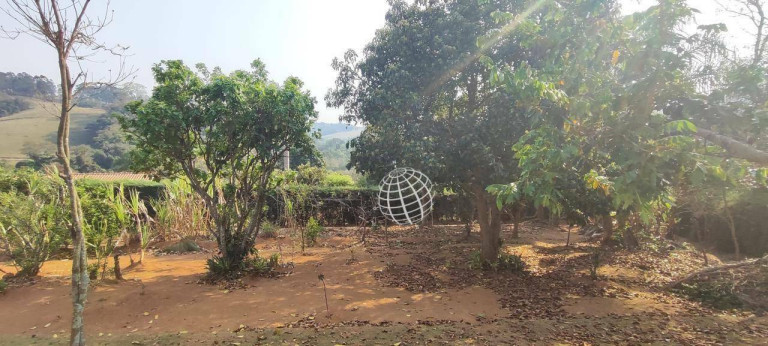 Imagem Chácara com 2 Quartos à Venda, 180 m² em Bragança Paulista - Bragança Paulista Imagem Chácara com 2 Quartos à Venda, 180 m² em Bragança Paulista - Bragança Paulista