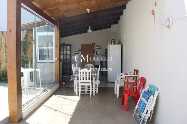 Imagem Casa com 4 Quartos à Venda, 190 m² em Igra Norte - Torres Imagem Casa com 4 Quartos à Venda, 190 m² em Igra Norte - Torres