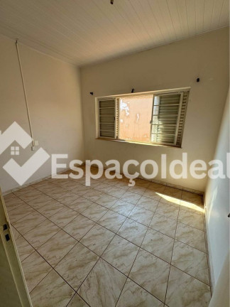 Imagem Casa com 3 Quartos à Venda, 161 m² em Centro - Lençóis Paulista Imagem Casa com 3 Quartos à Venda, 161 m² em Centro - Lençóis Paulista