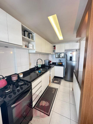Imagem Imóvel com 2 Quartos à Venda, 214 m²