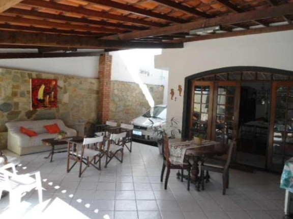 Imagem Casa com 4 Quartos à Venda, em Itaigara - Salvador Imagem Casa com 4 Quartos à Venda, em Itaigara - Salvador