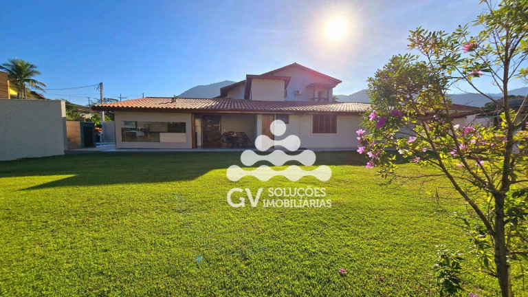 Imagem Casa com 5 Quartos à Venda, 220 m² em Condomínio Lagoinha - Ubatuba Imagem Casa com 5 Quartos à Venda, 220 m² em Condomínio Lagoinha - Ubatuba