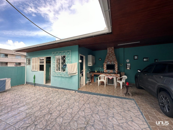 Imagem Casa com 3 Quartos à Venda, 288 m² em Coloninha - Florianópolis Imagem Casa com 3 Quartos à Venda, 288 m² em Coloninha - Florianópolis