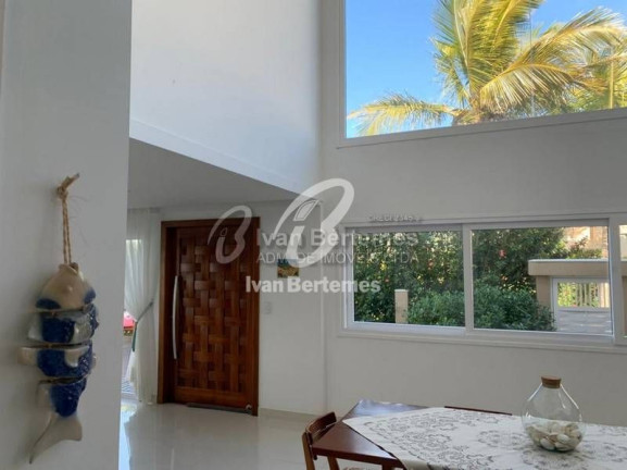 Imagem Casa com 4 Quartos para Temporada, em Canto Grande - Bombinhas Imagem Casa com 4 Quartos para Temporada, em Canto Grande - Bombinhas