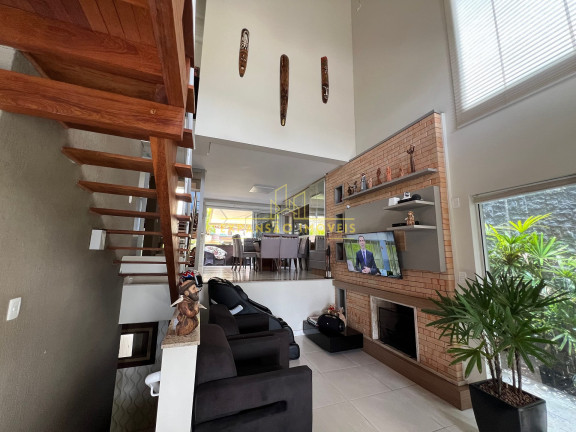 Imagem Casa com 3 Quartos à Venda, 248 m² em Pedra Branca - Palhoça Imagem Casa com 3 Quartos à Venda, 248 m² em Pedra Branca - Palhoça
