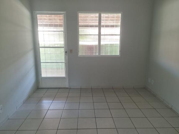 Imagem Casa com 2 Quartos para Alugar, 90 m² em Rio Várzea - Itaborai