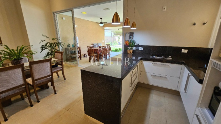 Imagem Casa com 3 Quartos à Venda, 223 m² em Parque Residencial Shambala Ii - Atibaia Imagem Casa com 3 Quartos à Venda, 223 m² em Parque Residencial Shambala Ii - Atibaia