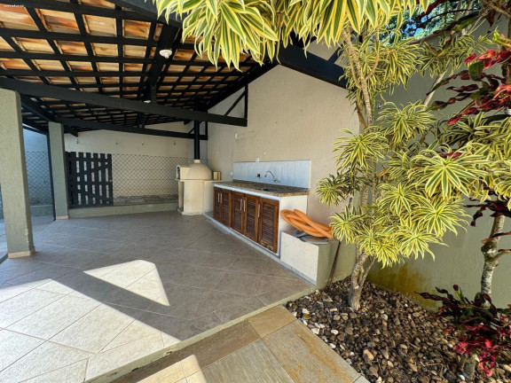 Imagem Sobrado com 3 Quartos à Venda, 460 m² em São Francisco Da Praia - São Sebastião