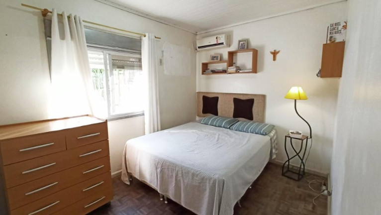 Imagem Casa com 2 Quartos à Venda, 130 m² em Cavalhada - Porto Alegre Imagem Casa com 2 Quartos à Venda, 130 m² em Cavalhada - Porto Alegre