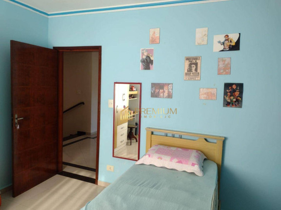 Imagem Sobrado com 3 Quartos à Venda, 220 m² em Villa Branca - Jacareí