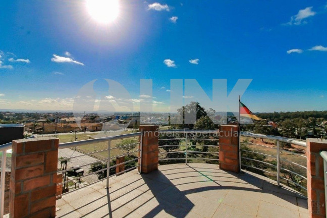 Imagem Casa com 5 Quartos à Venda, 600 m² em Jardim Leopoldina - Porto Alegre Imagem Casa com 5 Quartos à Venda, 600 m² em Jardim Leopoldina - Porto Alegre