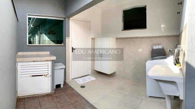 Imagem Casa com 2 Quartos à Venda, 200 m² em Jardim Tapajós - Atibaia Imagem Casa com 2 Quartos à Venda, 200 m² em Jardim Tapajós - Atibaia