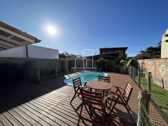 Imagem Casa com 3 Quartos à Venda, 150 m² em São João Do Rio Vermelho - Florianópolis