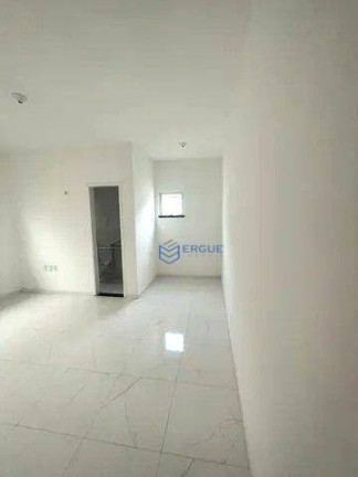 Imagem Casa com 3 Quartos à Venda, 180 m² em Parque Havaí - Eusébio
