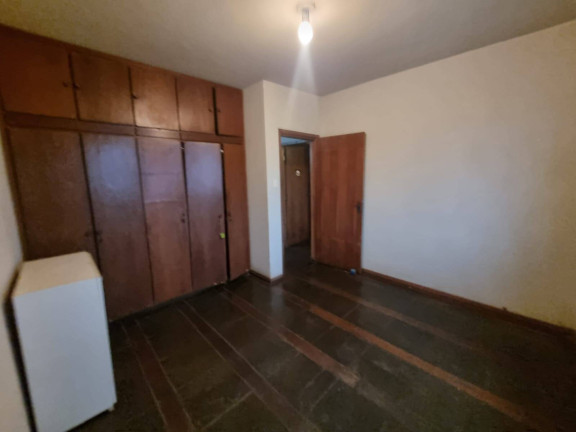 Imagem Casa com 3 Quartos à Venda, 360 m² em Jardim América - Belo Horizonte