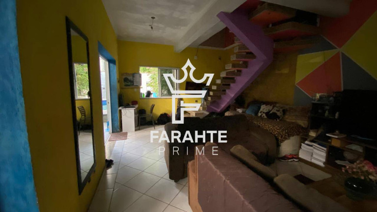 Sobrado com 3 Quartos à Venda, 189 m² em Aparecida - Santos