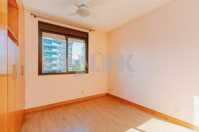Imagem Apartamento com 3 Quartos à Venda, 83 m² em Mont Serrat - Porto Alegre
