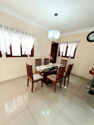 Imagem Sobrado com 3 Quartos à Venda, 170 m² em Barreiro - Taubaté