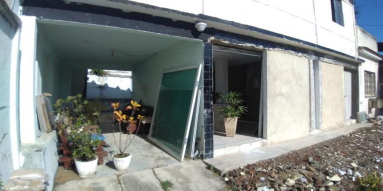 Imagem Imóvel com 3 Quartos à Venda, 316 m² em Campo Grande - Rio De Janeiro Imagem Imóvel com 3 Quartos à Venda, 316 m² em Campo Grande - Rio De Janeiro