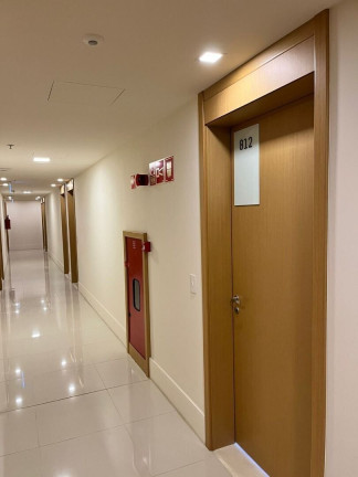Sala Comercial à Venda, 32 m² em Cristo Redentor - Porto Alegre