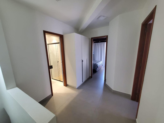 Imagem Sobrado com 4 Quartos à Venda, 160 m² em Cachoeira Do Bom Jesus - Florianópolis