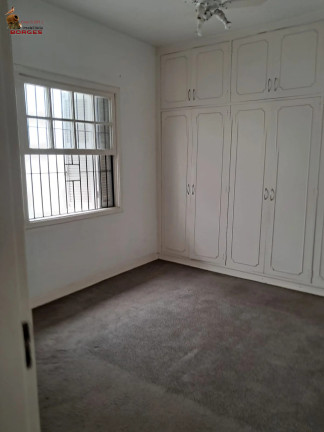 Imagem Casa com 3 Quartos à Venda, 330 m² em Mirandópolis - São Paulo