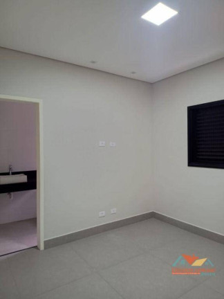 Imagem Sobrado com 4 Quartos à Venda, 223 m² em Massaguaçu - Caraguatatuba