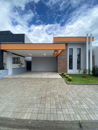 Casa com 3 Quartos à Venda, 250 m² em Guedes - Tremembé