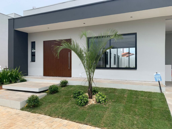 Imagem Casa com 3 Quartos à Venda, em Petrópolis - Porto Alegre Imagem Casa com 3 Quartos à Venda, em Petrópolis - Porto Alegre
