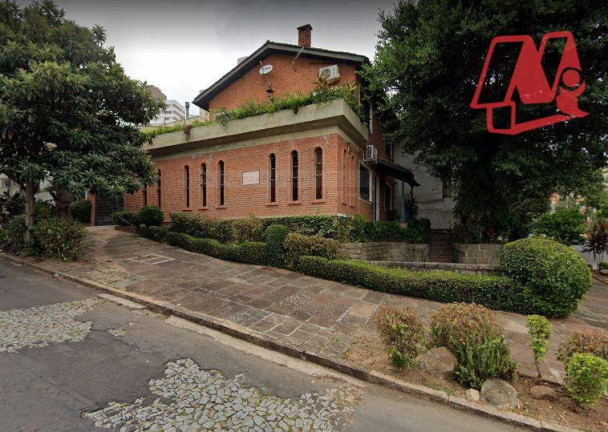 Casa com 4 Quartos à Venda ou Locação, 243 m² em Petrópolis - Porto Alegre