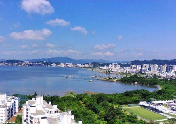 Imagem Apartamento com 3 Quartos à Venda, 90 m² em Abraão - Florianópolis Imagem Apartamento com 3 Quartos à Venda, 90 m² em Abraão - Florianópolis