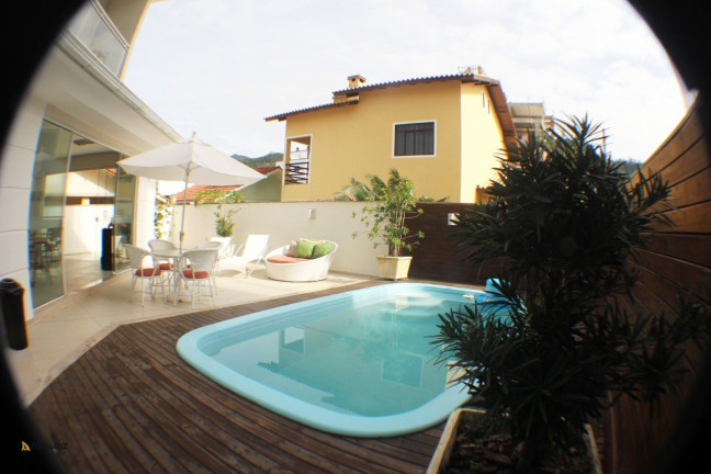 Imagem Casa com 3 Quartos à Venda, 308 m² em Palmas - Governador Celso Ramos Imagem Casa com 3 Quartos à Venda, 308 m² em Palmas - Governador Celso Ramos