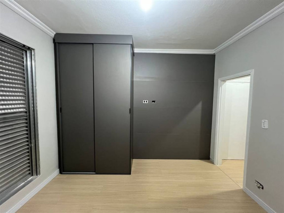 Imagem Kitnet à Venda, 32 m² em Boqueirao - Praia Grande Imagem Kitnet à Venda, 32 m² em Boqueirao - Praia Grande