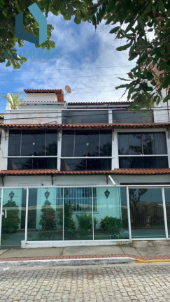 Casa de Condomínio com 4 Quartos à Venda, 226 m² em Braga - Cabo Frio