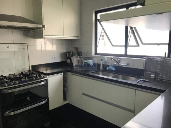 Imagem Apartamento com 3 Quartos à Venda, 300 m²