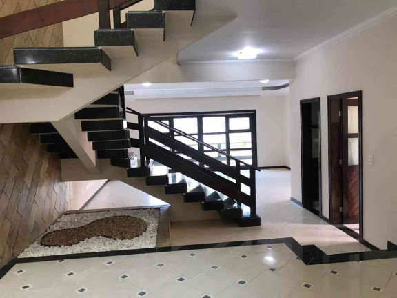 Imagem Casa com 5 Quartos à Venda, 420 m² em Aruã - Mogi Das Cruzes Imagem Casa com 5 Quartos à Venda, 420 m² em Aruã - Mogi Das Cruzes